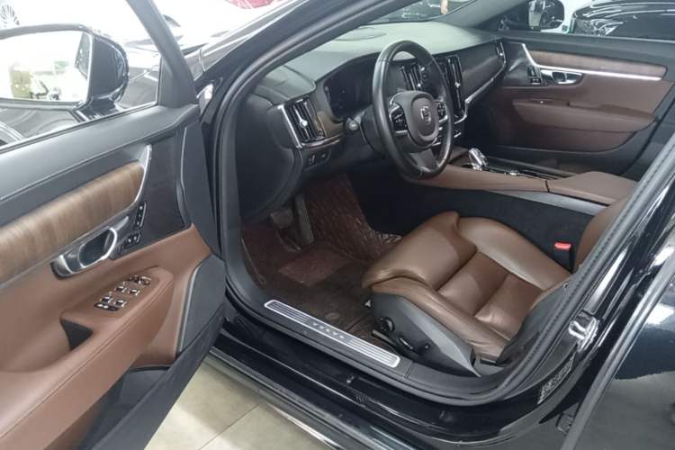 Used Volvo S90 2022 B5 Zhiyuan Luxury Edition Driver Seat