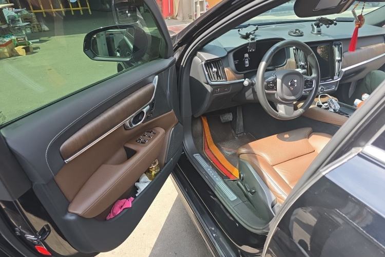 Used Volvo S90 2022 B5 Zhiyuan Luxury Edition Driver Seat