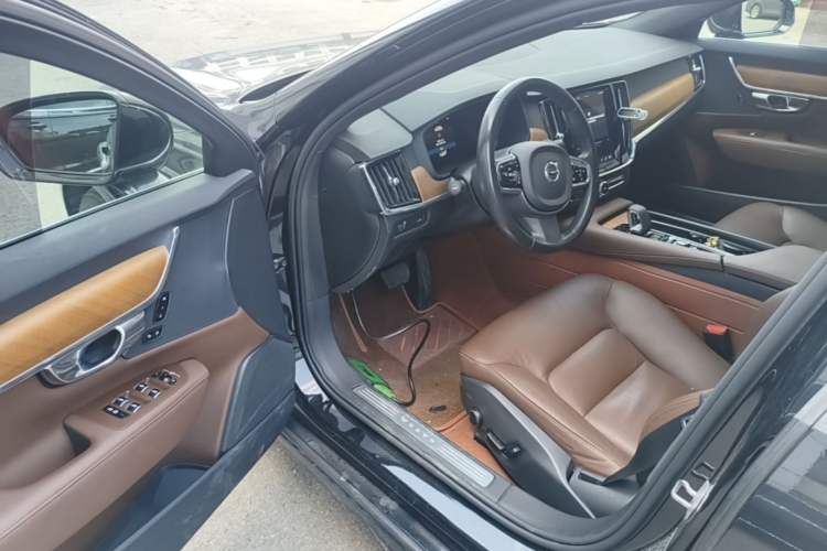 Used Volvo S90 2022 B5 Zhiyi Luxury Edition Driver Seat