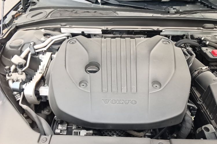 Used Volvo S90 2022 B5 Zhiyi Luxury Edition Engine Bay