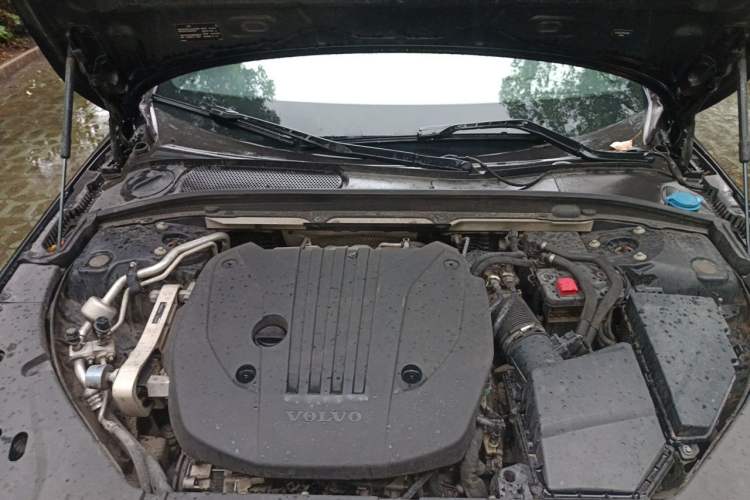 Used Volvo S90 2022 B5 Zhiyuan Luxury Edition Engine Bay