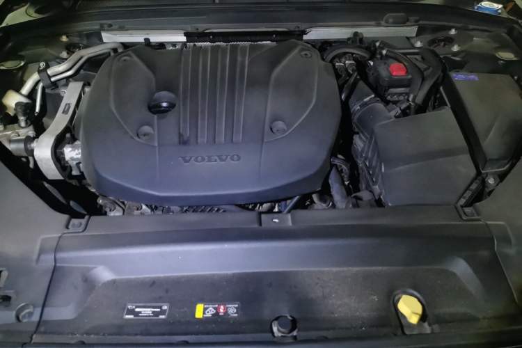 Used Volvo S90 2022 B5 Zhiyi Luxury Edition Engine Bay