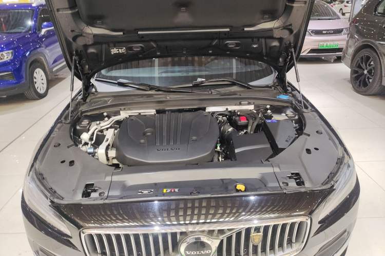 Used Volvo S90 2022 B5 Zhiyuan Luxury Edition Engine Bay
