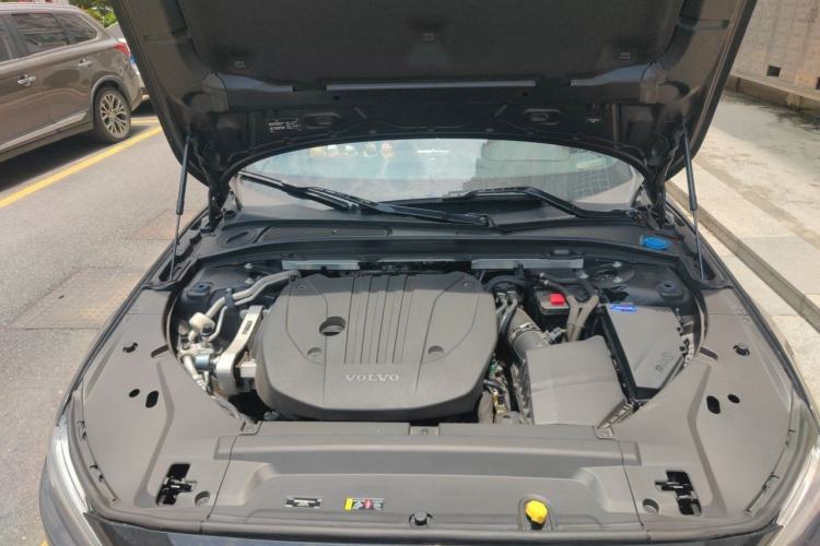 Used Volvo S90 2022 B5 Zhiyuan Luxury Edition Engine Bay