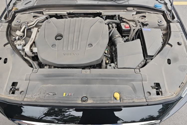 Used Volvo S90 2022 B5 Zhiya Luxury Edition Engine Bay