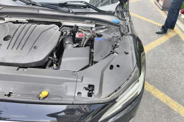 Used Volvo S90 2022 B5 Zhiya Luxury Edition Engine Bay Left