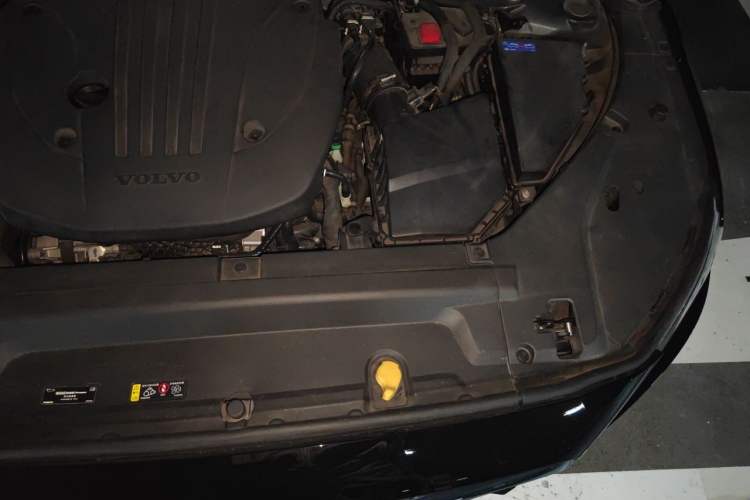 Used Volvo S90 2022 B5 Zhiyi Luxury Edition Engine Bay Left