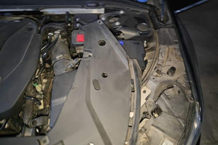 Used Volvo S90 2022 B5 Zhiyi Luxury Edition Engine Bay Left