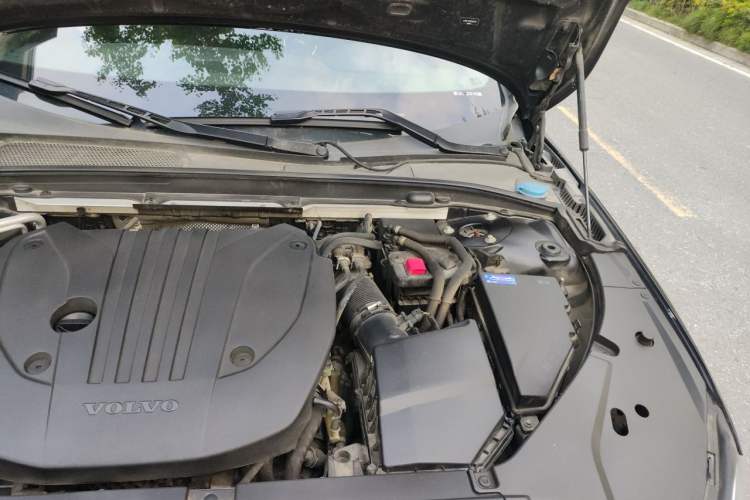 Used Volvo S90 2022 B5 Zhiyuan Luxury Edition Engine Bay Left