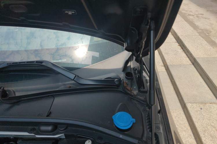 Used Volvo S90 2022 B5 Zhiyuan Luxury Edition Engine Bay Left