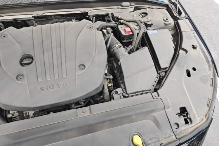 Used Volvo S90 2022 B5 Zhiya Luxury Edition Engine Bay Left