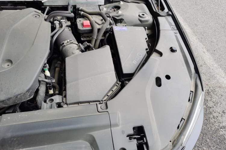 Used Volvo S90 2022 B5 Zhiyuan Luxury Edition Engine Bay Left