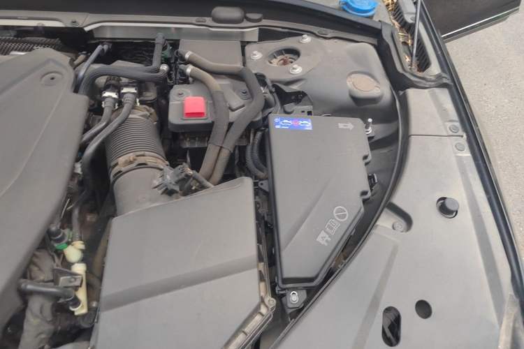 Used Volvo S90 2022 B5 Zhiyi Luxury Edition Engine Bay Left
