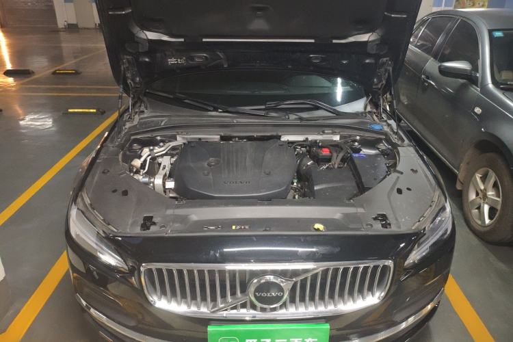 Used Volvo S90 2022 B5 Zhiyuan Luxury Edition Engine Bay