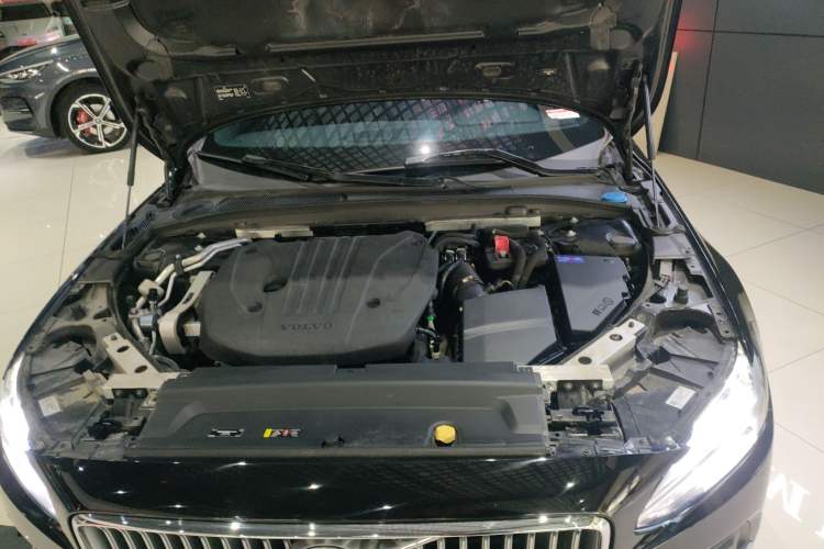 Used Volvo S90 2022 B5 Zhiyuan Luxury Edition Engine Bay