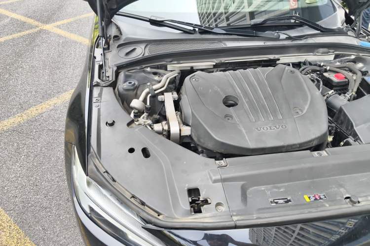 Used Volvo S90 2022 B5 Zhiya Luxury Edition Engine Bay Right
