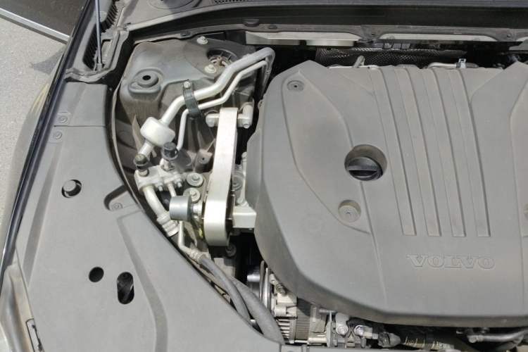 Used Volvo S90 2022 B5 Zhiyuan Luxury Edition Engine Bay Right