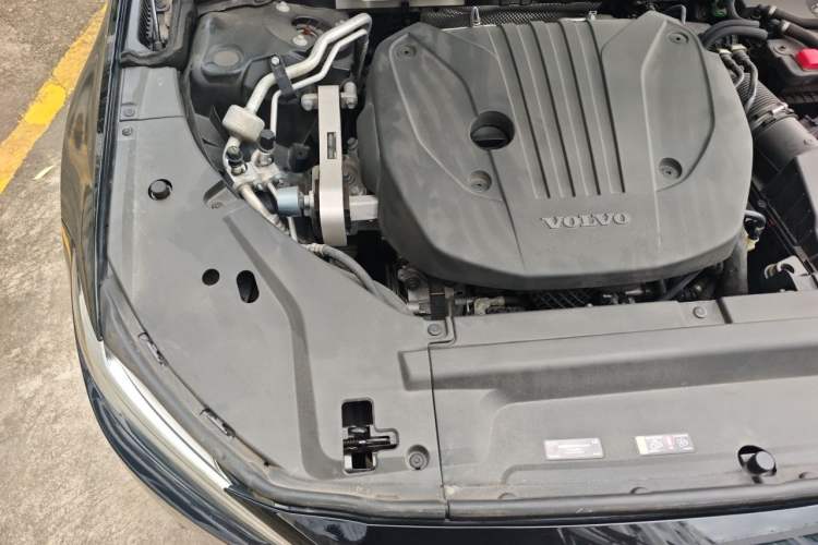 Used Volvo S90 2022 B5 Zhiyi Luxury Edition Engine Bay Right