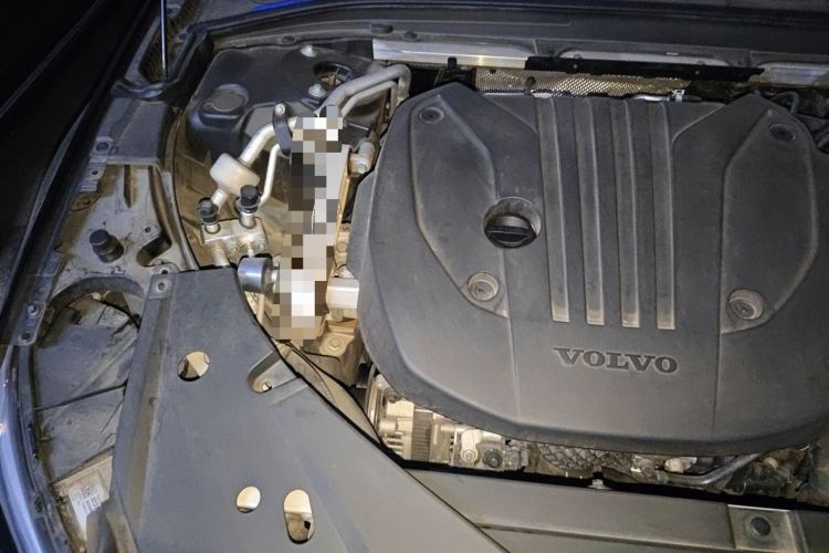 Used Volvo S90 2022 B5 Zhiyi Luxury Edition Engine Bay Right