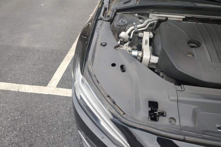 Used Volvo S90 2022 B5 Zhiyuan Luxury Edition Engine Bay Right