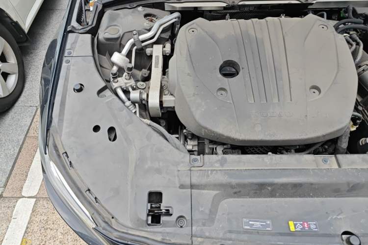 Used Volvo S90 2022 B5 Zhiyuan Luxury Edition Engine Bay Right