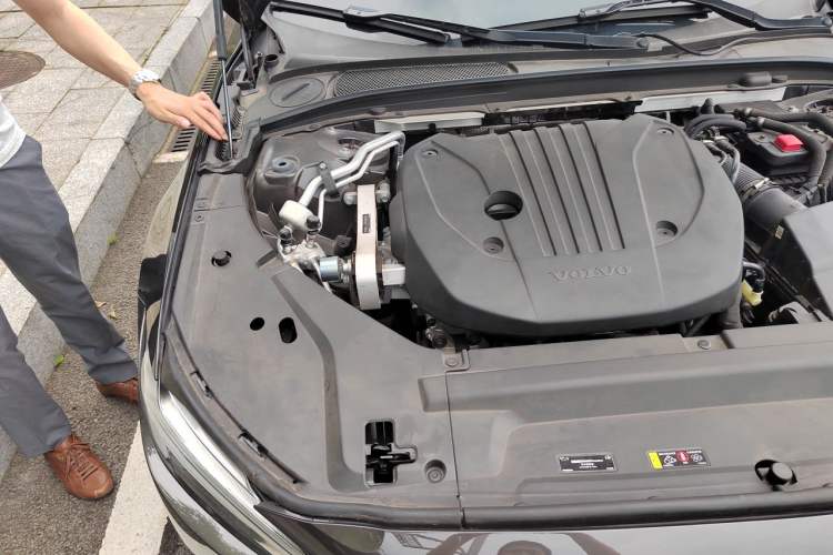 Used Volvo S90 2022 B5 Zhiyuan Luxury Edition Engine Bay Right