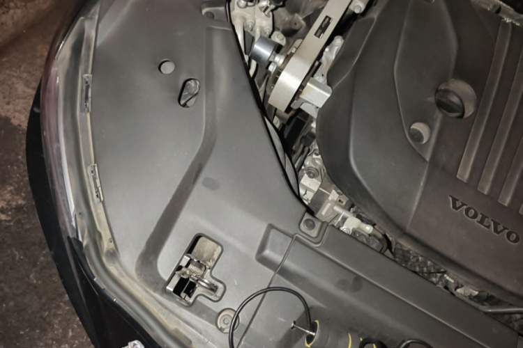Used Volvo S90 2022 B5 Zhiyuan Luxury Edition Engine Bay Right