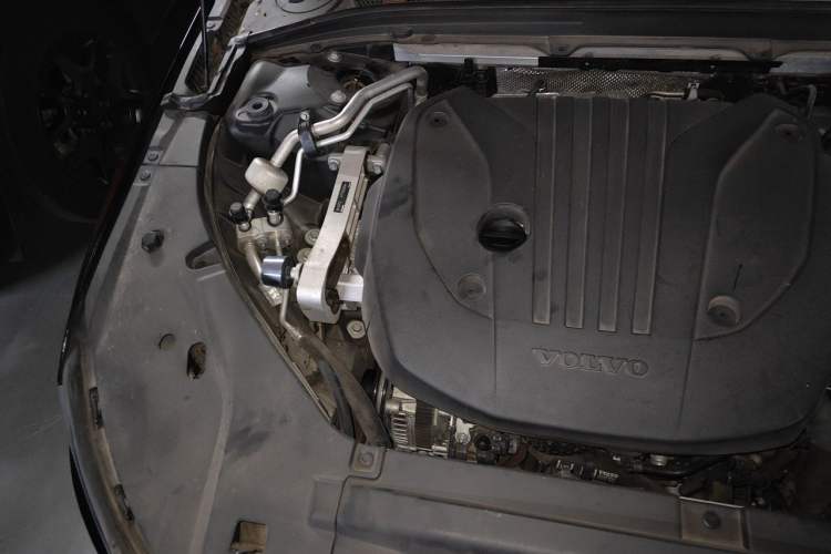 Used Volvo S90 2022 B5 Zhiyi Luxury Edition Engine Bay Right