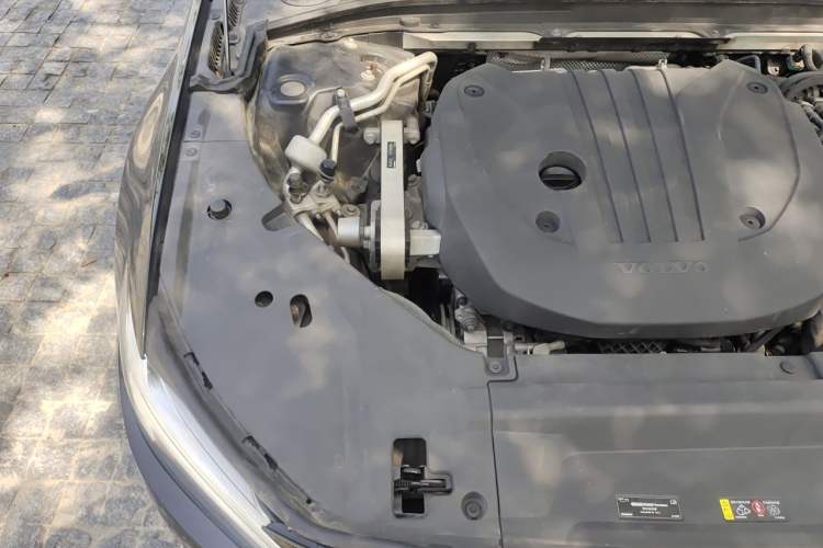Used Volvo S90 2022 B5 Zhiyuan Luxury Edition Engine Bay Right