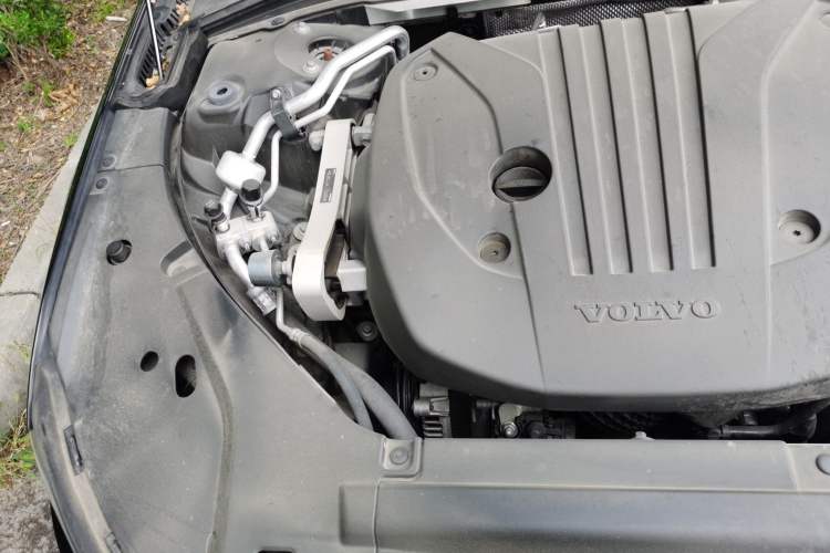 Used Volvo S90 2022 B5 Zhiyuan Luxury Edition Engine Bay Right