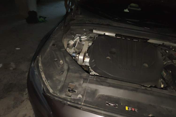 Used Volvo S90 2022 B5 Zhiyuan Luxury Edition Engine Bay Right