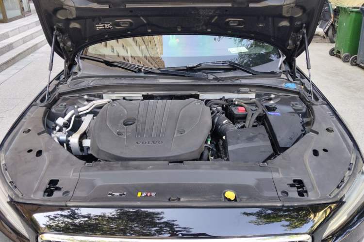 Used Volvo S90 2022 B5 Zhiya Luxury Edition Engine Bay