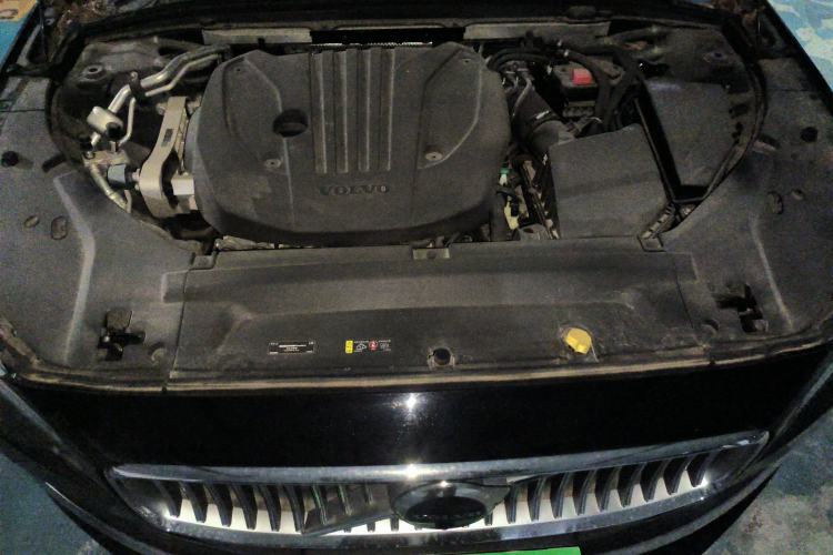 Used Volvo S90 2022 B5 Zhiya Luxury Edition Engine Bay
