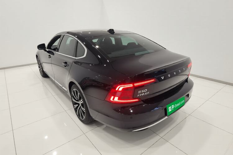 Used Volvo S90 2022 B5 Zhiyuan Luxury Edition Exterior 2