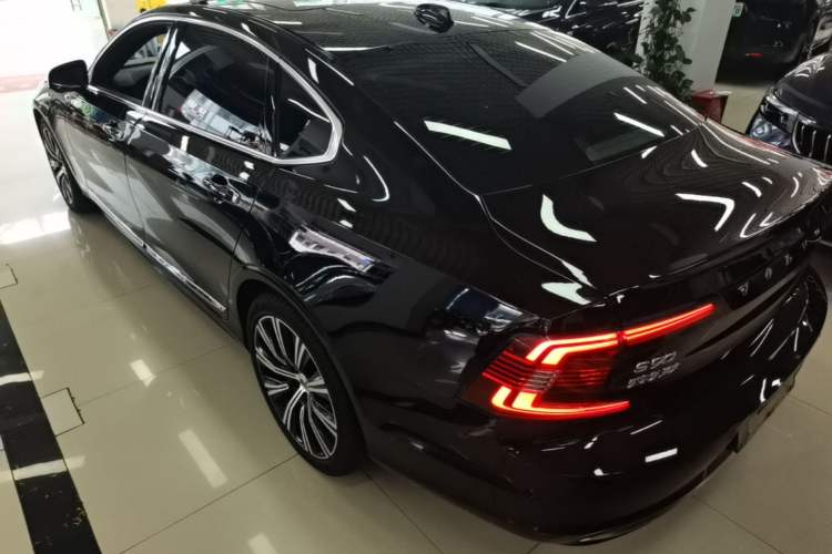 Used Volvo S90 2022 B5 Zhiyuan Luxury Edition Exterior 2