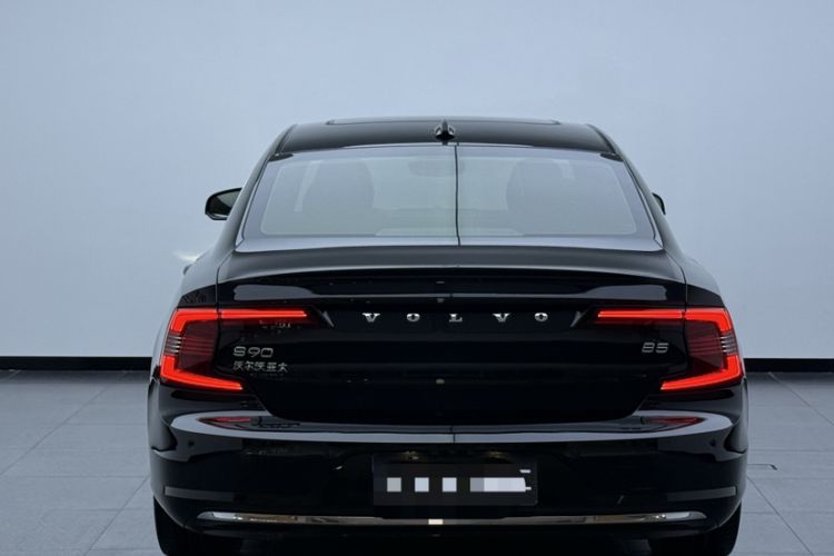 Used Volvo S90 2022 B5 Zhiyuan Luxury Edition Exterior 2