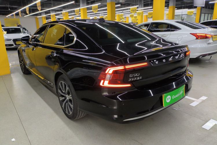 Used Volvo S90 2022 B5 Zhiyi Luxury Edition Exterior 2