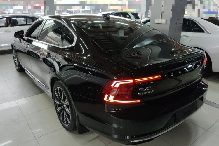Used Volvo S90 2022 B5 Zhiyi Luxury Edition Exterior 3
