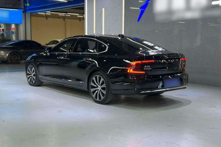 Used Volvo S90 2022 B5 Zhiyuan Luxury Edition Exterior 4