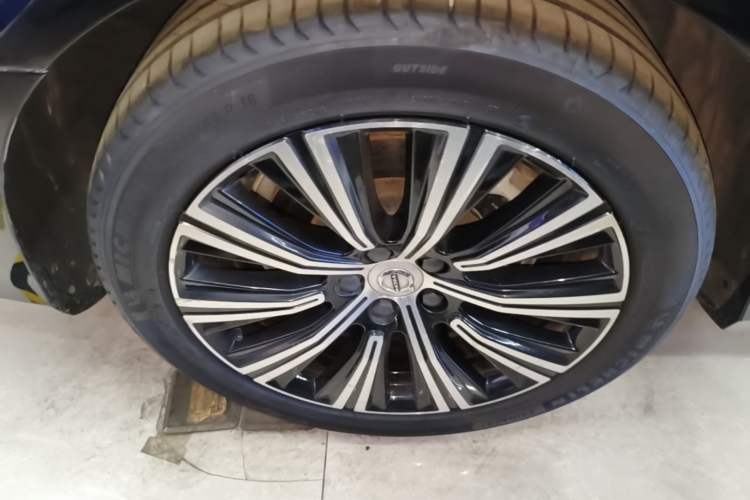 Used Volvo S90 2022 B5 Zhiyi Luxury Edition Exterior 5