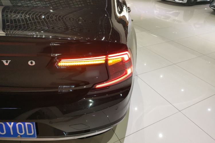 Used Volvo S90 2022 B5 Zhiyuan Luxury Edition Exterior 6