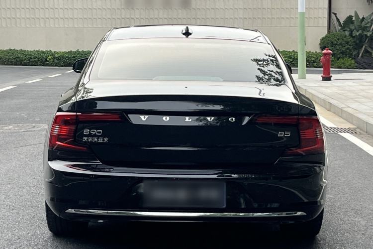 Used Volvo S90 2022 B5 Zhiyuan Luxury Edition Exterior 9
