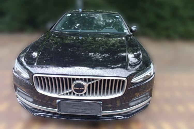 Used Volvo S90 2022 B5 Zhiyuan Luxury Edition Front