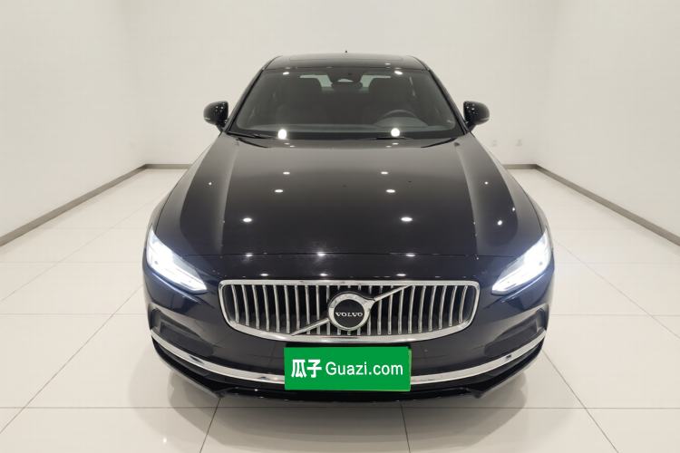 Used Volvo S90 2022 B5 Zhiyuan Luxury Edition Front
