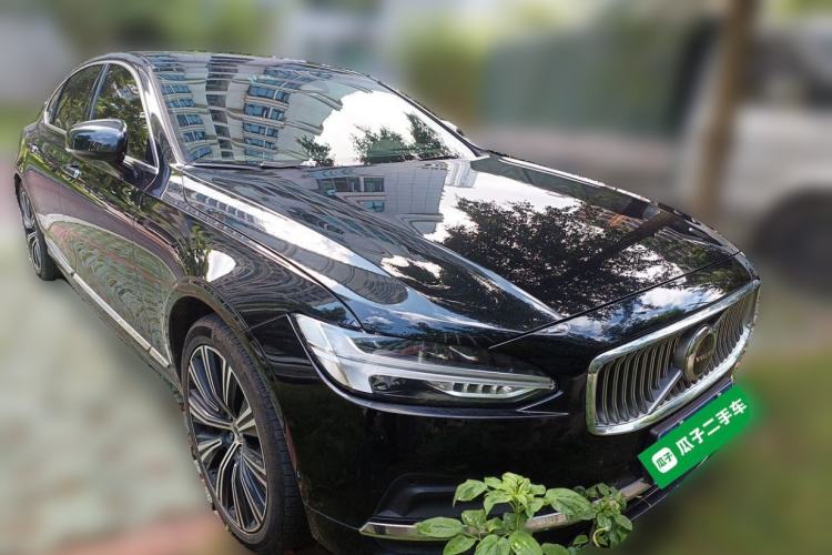 Used Volvo S90 2022 B5 Zhiyuan Luxury Edition Front Right 45 Deg