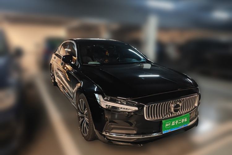 Used Volvo S90 2022 B5 Zhiyuan Luxury Edition Front Right 45 Deg