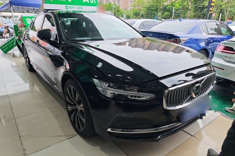 Used Volvo S90 2022 B5 Zhiyuan Luxury Edition Front Right 45 Deg