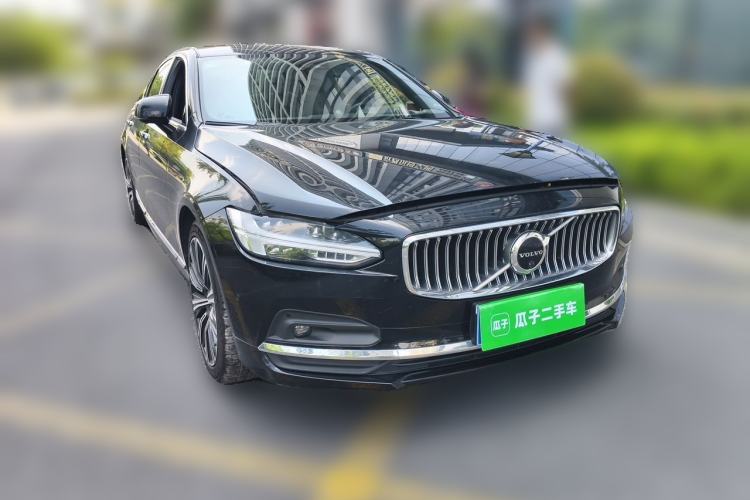 Used Volvo S90 2022 B5 Zhiya Luxury Edition Front Right 45 Deg