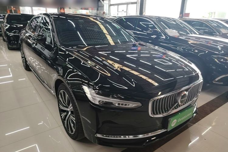 Used Volvo S90 2022 B5 Zhiyuan Luxury Edition Front Right 45 Deg