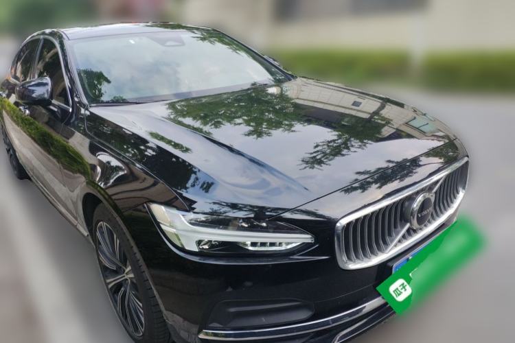 Used Volvo S90 2022 B5 Zhiyuan Luxury Edition Front Right 45 Deg